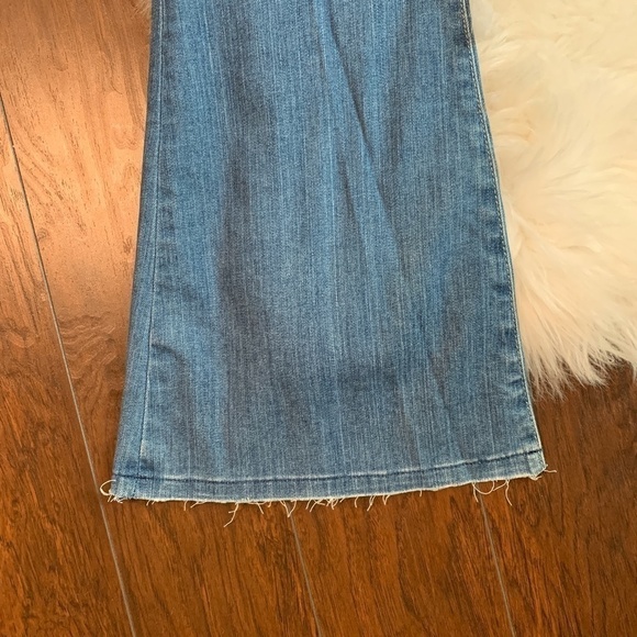 Current/Elliot The Low Bell Light Blue Women's Jeans (sz 29) - Picture 8 of 8